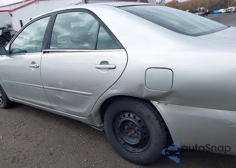 2005 Toyota Camry Le from USA, damaged, VIN 4T1BE32K75U961099